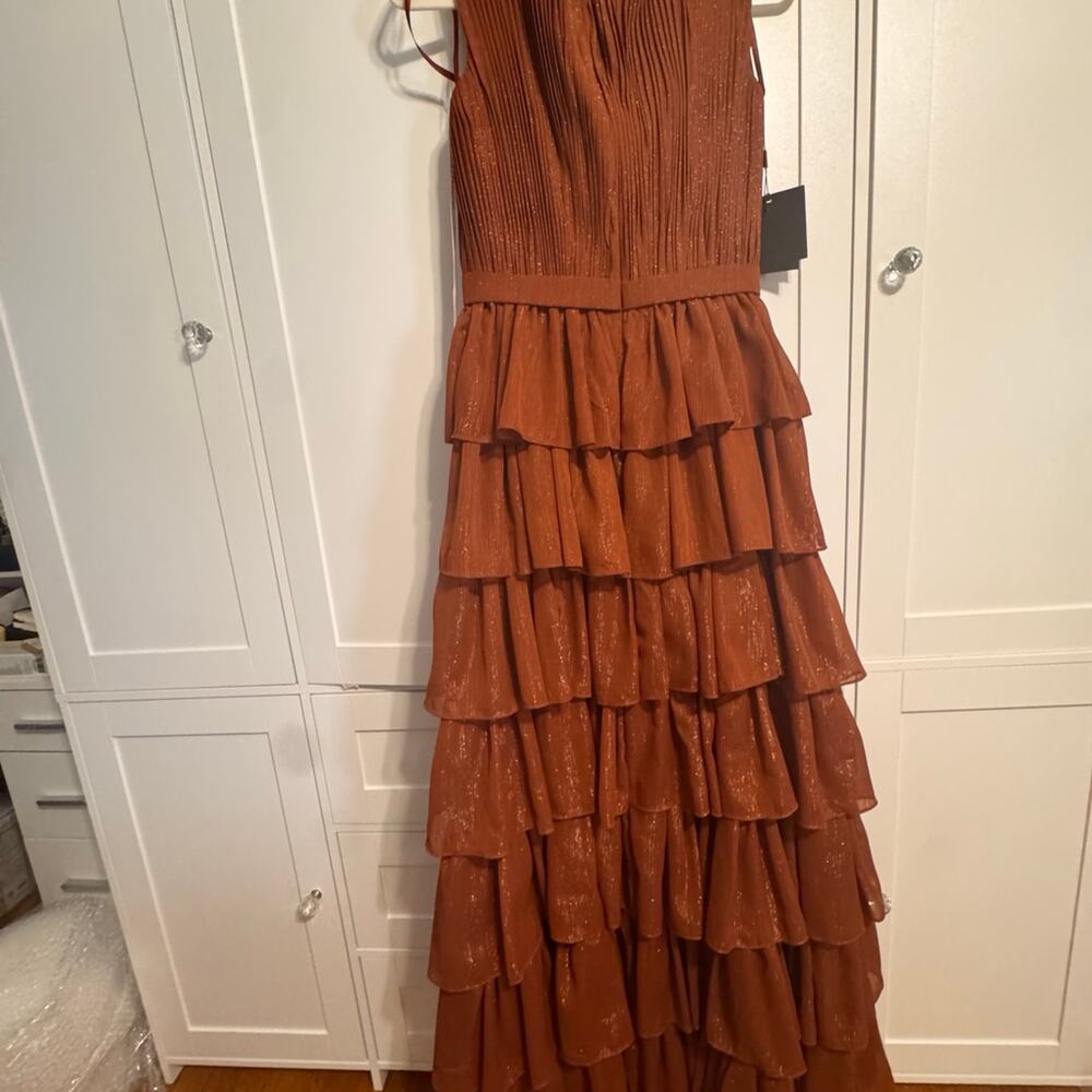 IEENA by Mac Duggal Rust Copper Metallic Tiered Ruffle Maxi Gown Size 4 NWT - Picture 6 of 6